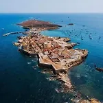 Espectacular En La Isla De Табарка