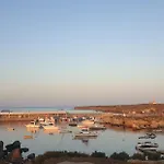 Espectacular En La Isla De Табарка